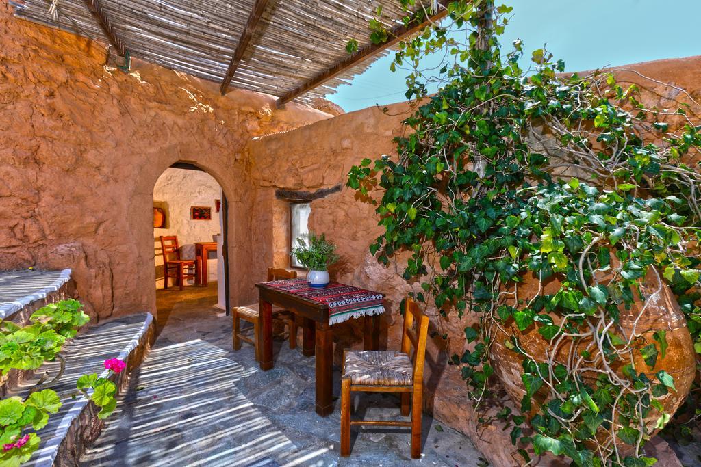 Aspros Potamos Aparthotel Makrýgialos Rom bilde