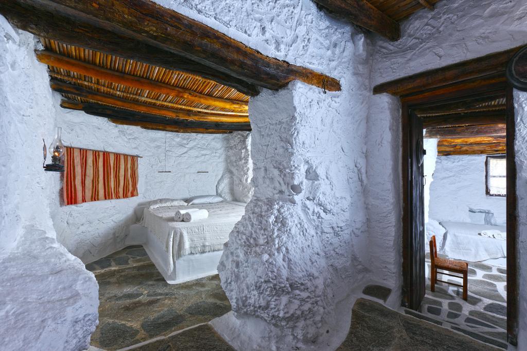 Aspros Potamos Aparthotel Makrýgialos Rom bilde