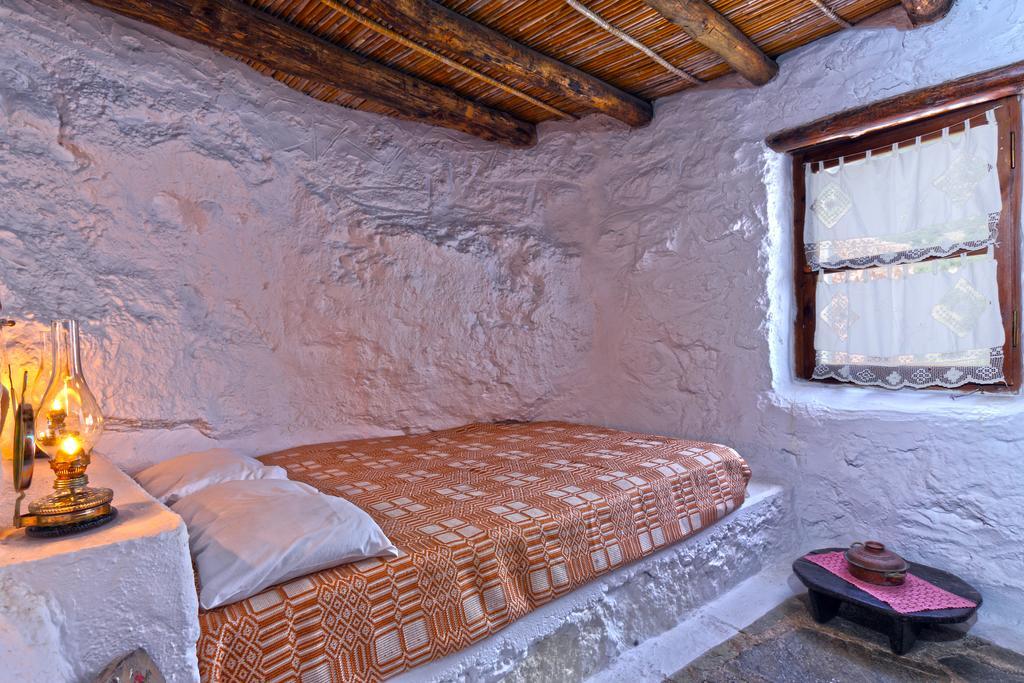 Aspros Potamos Aparthotel Makrýgialos Rom bilde