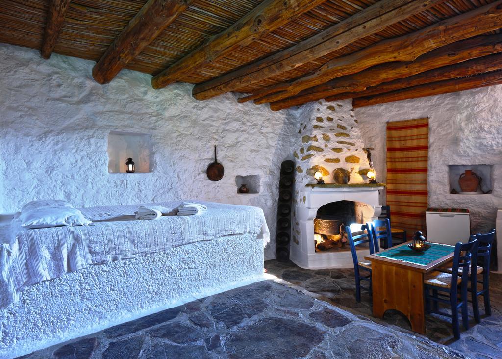 Aspros Potamos Aparthotel Makrýgialos Rom bilde
