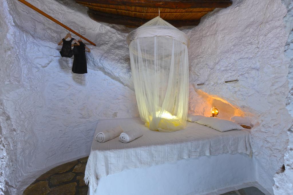 Aspros Potamos Aparthotel Makrýgialos Rom bilde