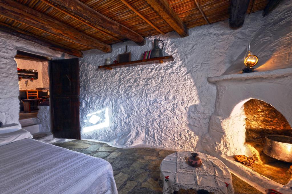 Aspros Potamos Aparthotel Makrýgialos Rom bilde